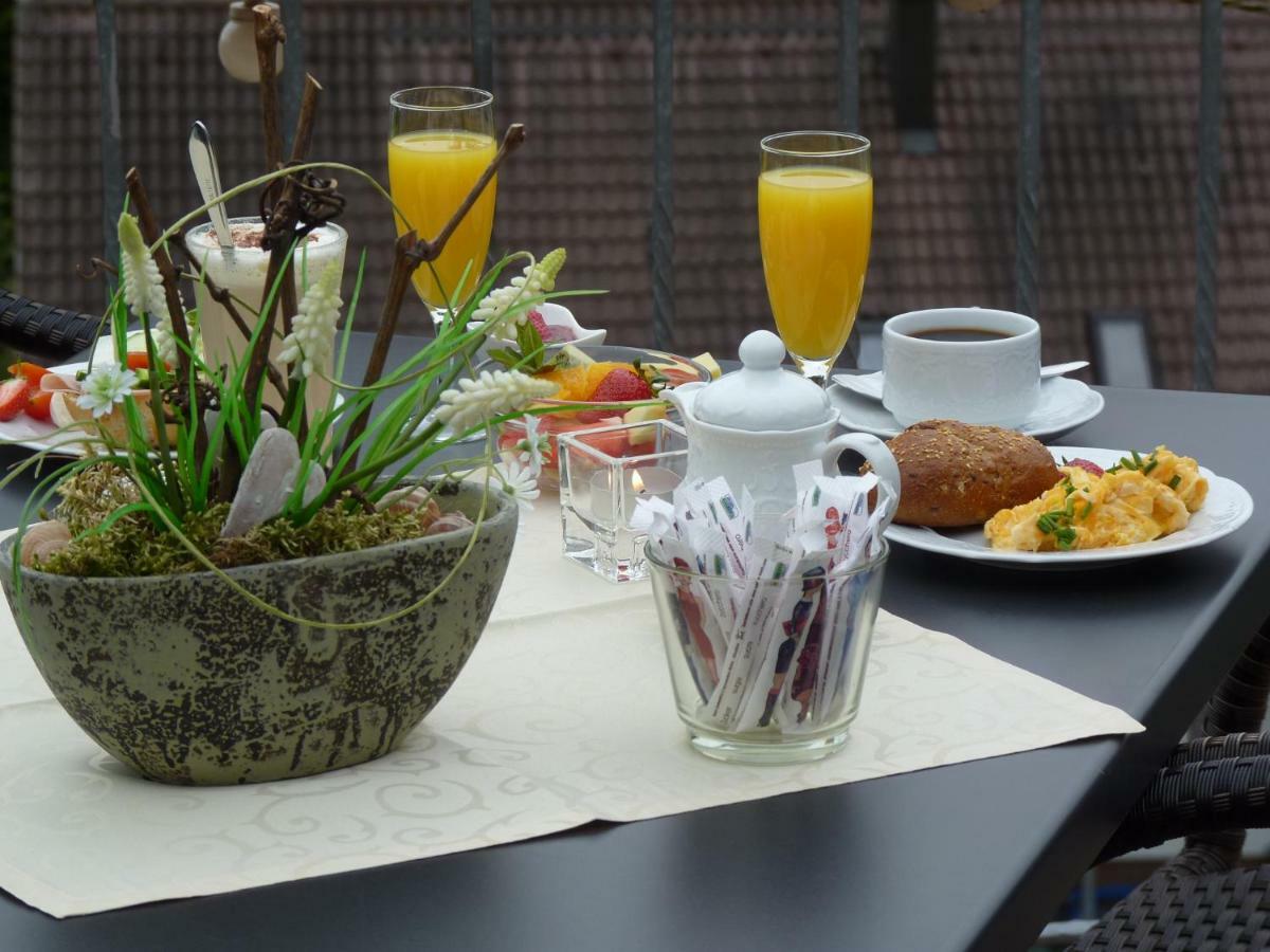 Pension Bergterrasse Annweiler am Trifels Exterior photo